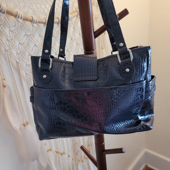 Liz Claiborne Navy Patent Leather - Picture 4 of 7